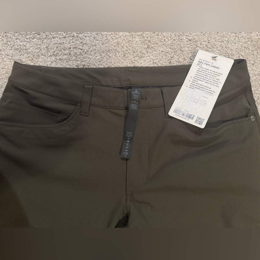 Lululemon ABC Pant Classic 31/32 L Olive New With Tags Mens Stretch Travel Golf